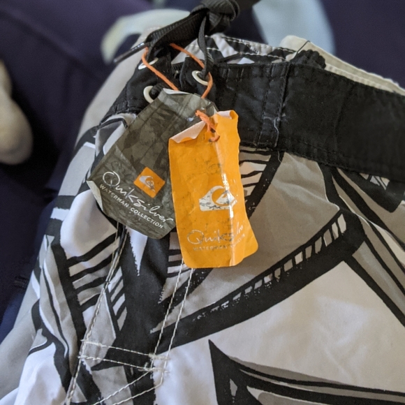Quiksilver Other - NWT Quicksilver Board Short Swimming Trunks